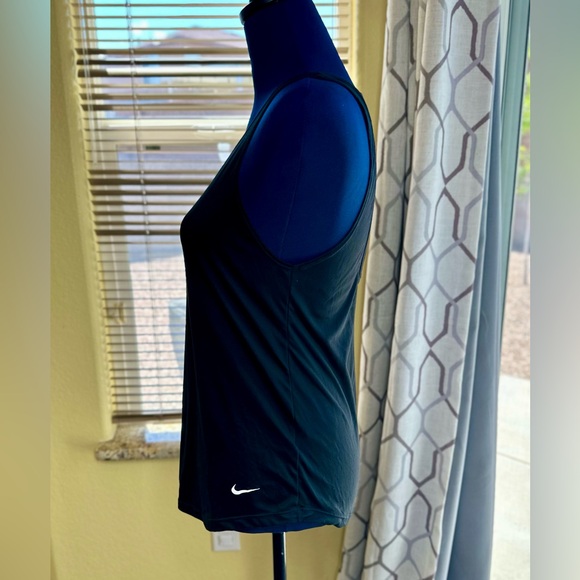 NEW! Nike Black Dri-FIT VICTORY ELASTIKA Training/Running Tank Top - Picture 8 of 13